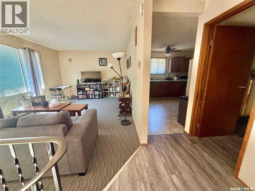 121 29th STREET W, Saskatoon, photo 3