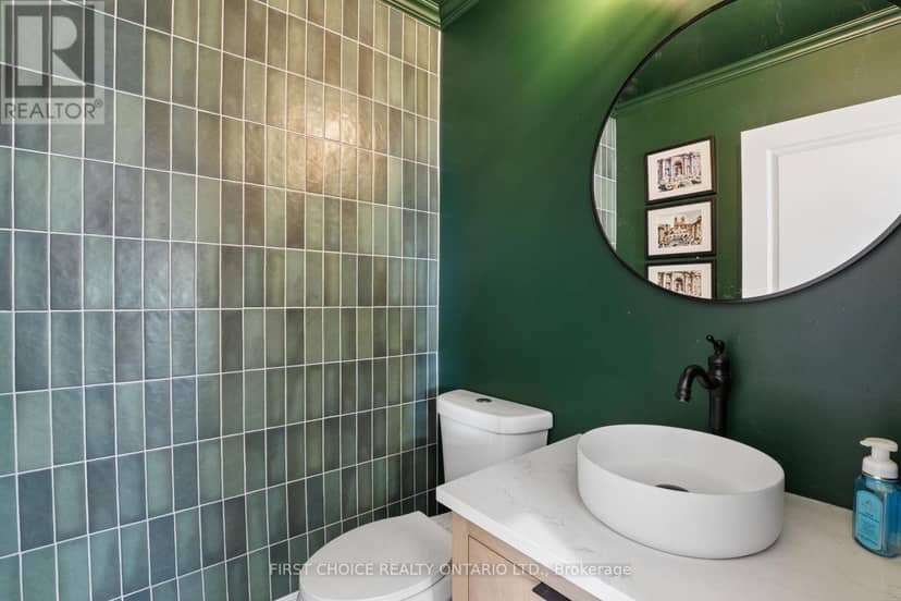 124 Nutting Crescent — photo 25 of 36