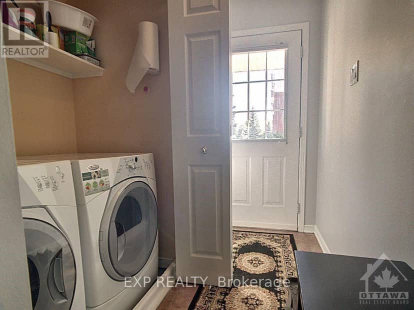 247 - 90 Edenvale Drive — photo 7 of 21