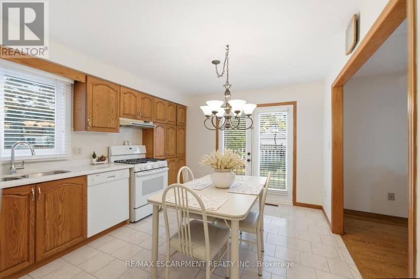 11 Gabriele Court — photo 14 of 40