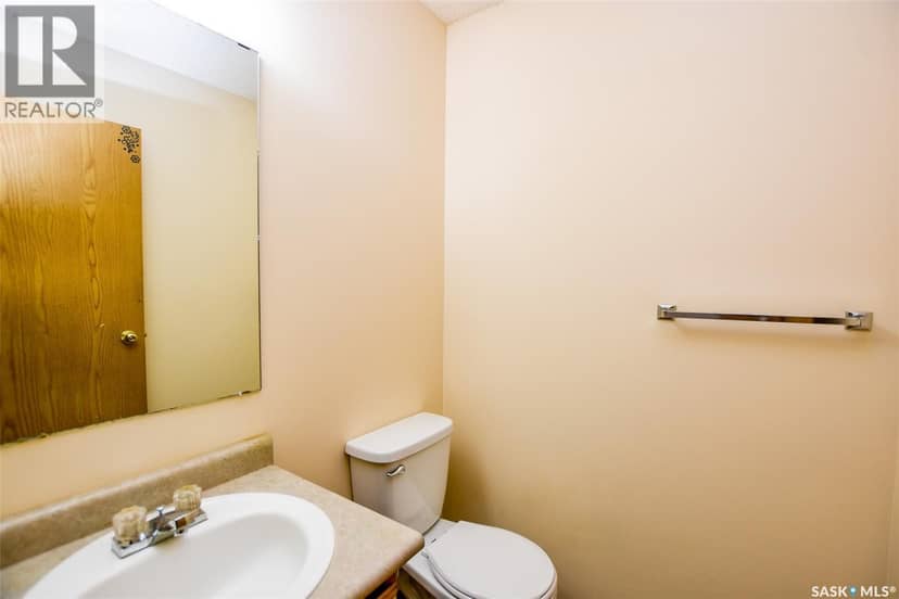 A 1638 Central AVENUE — photo 5 of 16