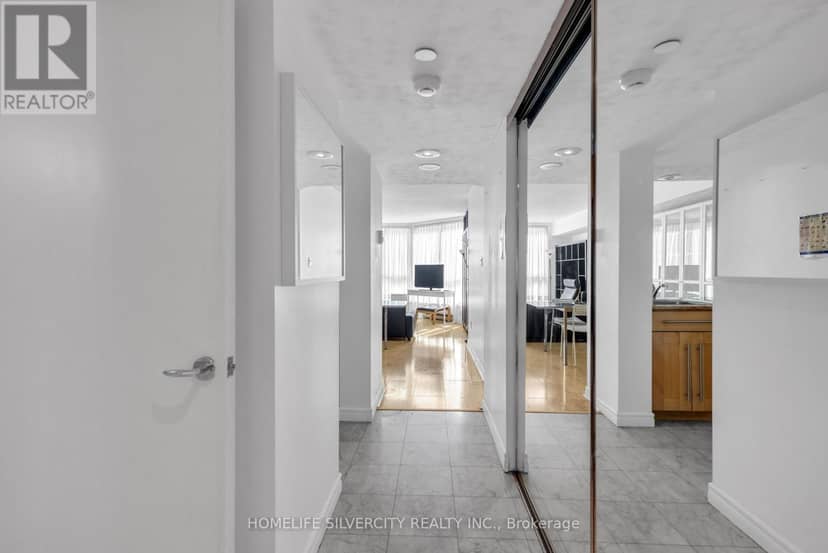 3113 - 38 Elm Street — photo 10 of 26