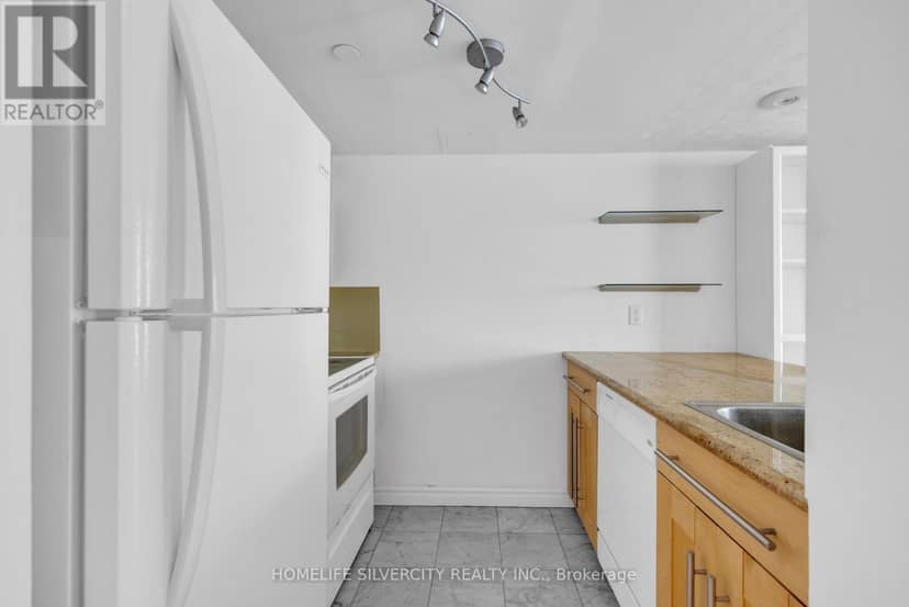 3113 - 38 Elm Street — photo 13 of 26