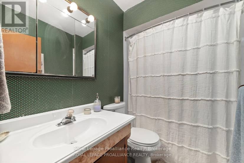 40 Mayne Lane — photo 18 of 28
