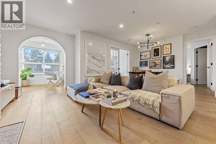 2680 W 4TH AVENUE, Vancouver