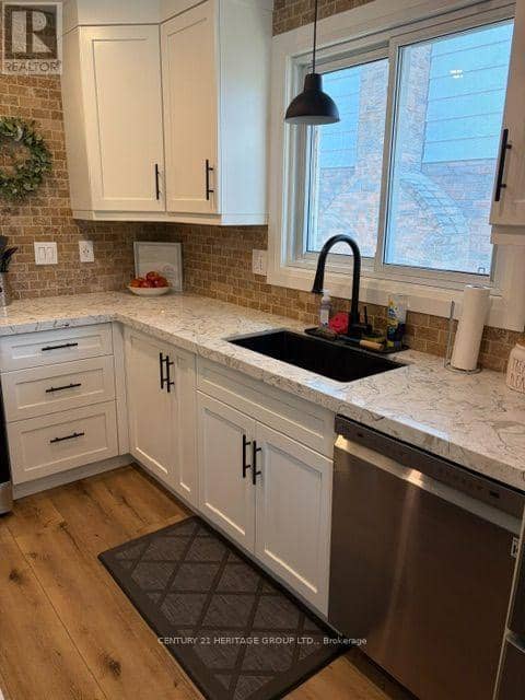 2379 Duncaster Drive — photo 7 of 34