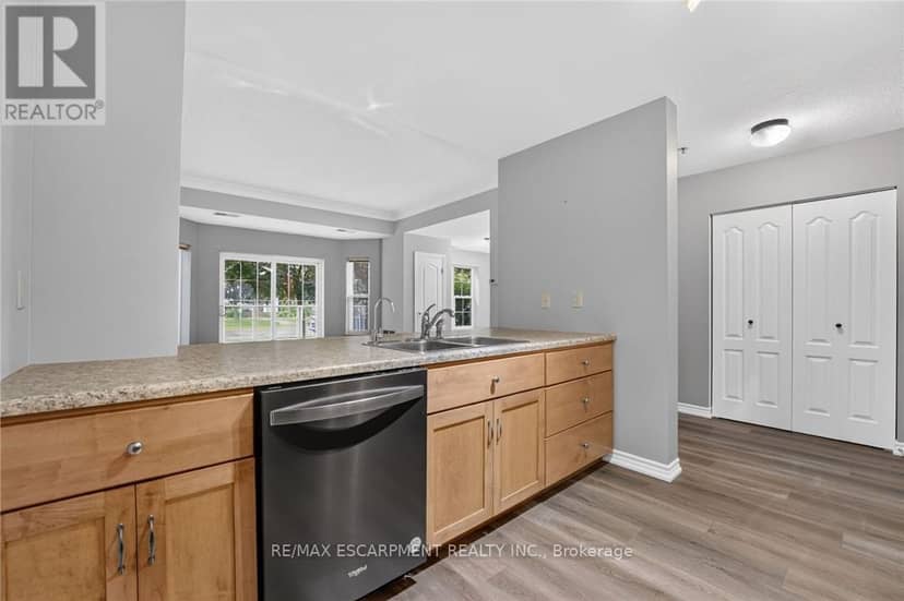 113 - 317 Lock Street W, Haldimand, photo 5