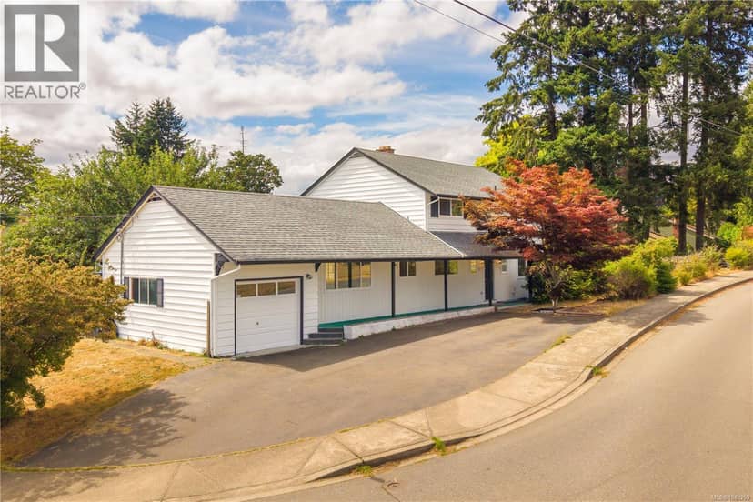 5892 Jaynes Rd — photo 1 of 40