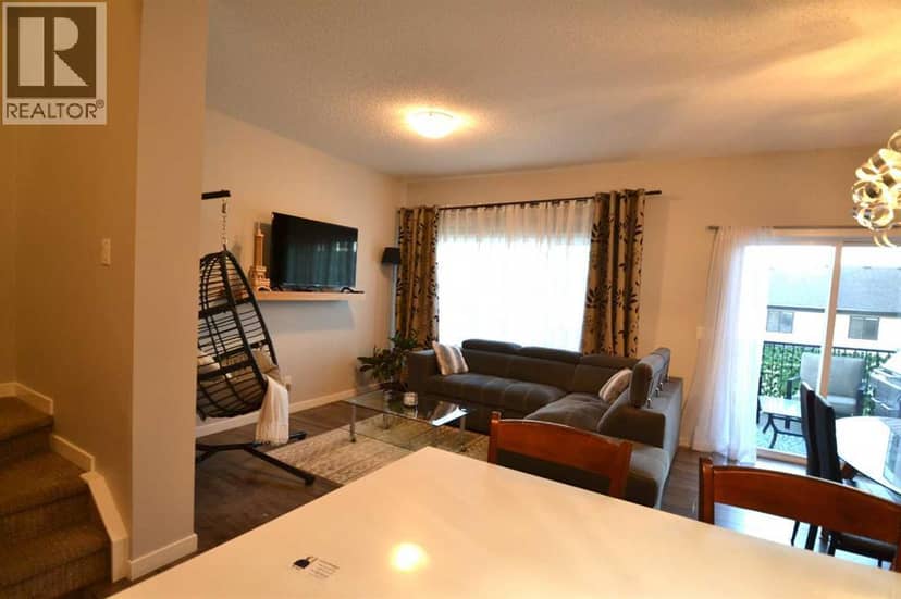 613 Hillcrest Road SW — photo 13 of 39