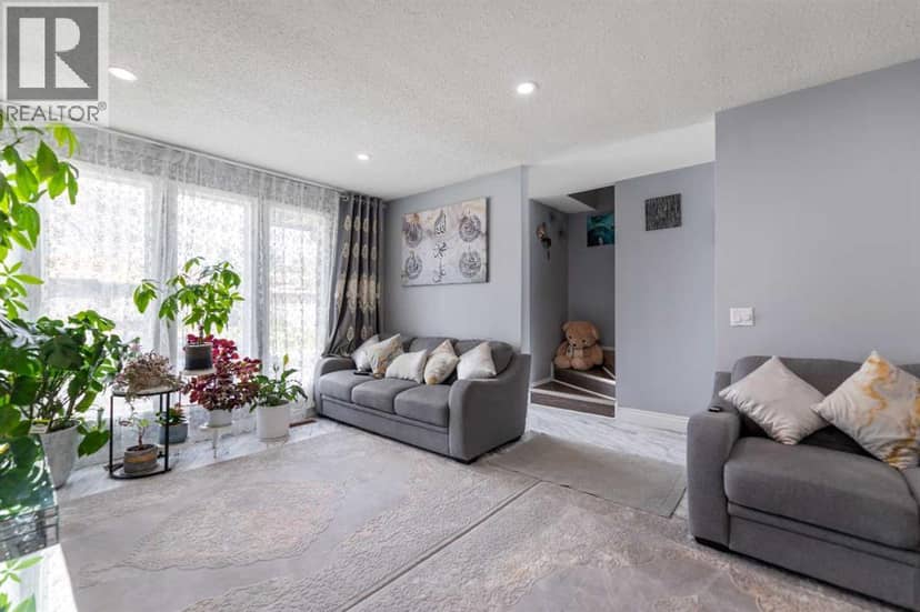35 Templemont Drive NE, Calgary, photo 2