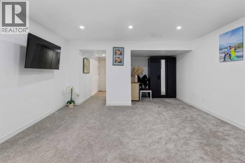 35 Templemont Drive NE — photo 21 of 29
