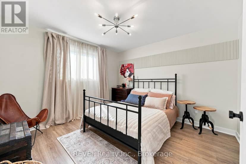 34 Oakwood Street — photo 12 of 40