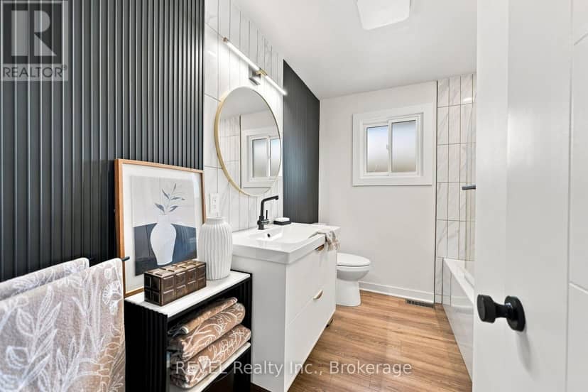 34 Oakwood Street — photo 9 of 40