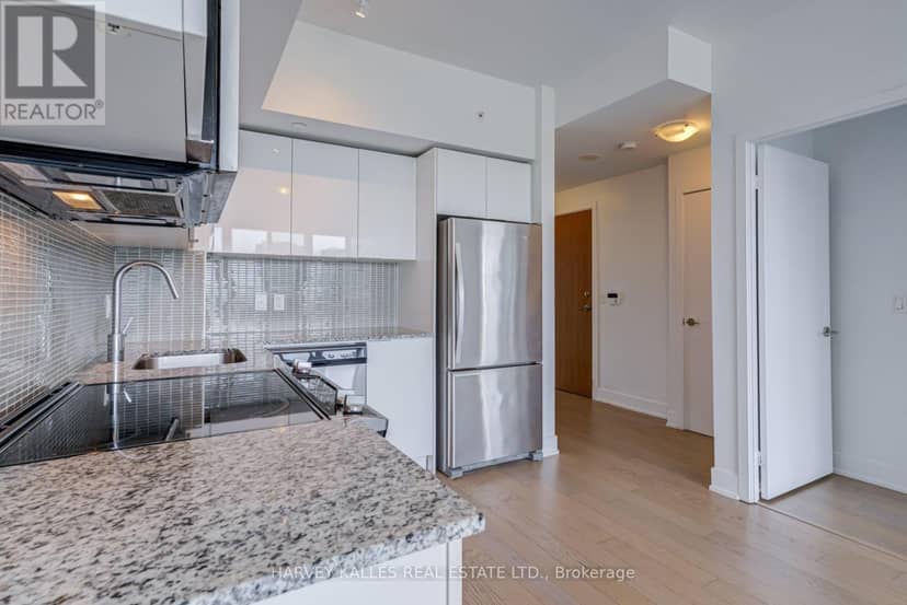 1822 - 30 Shore Breeze Drive — photo 14 of 31