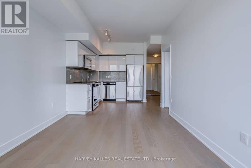 1822 - 30 Shore Breeze Drive — photo 17 of 31