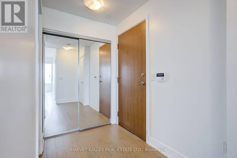 1822 - 30 Shore Breeze Drive — photo 9 of 31