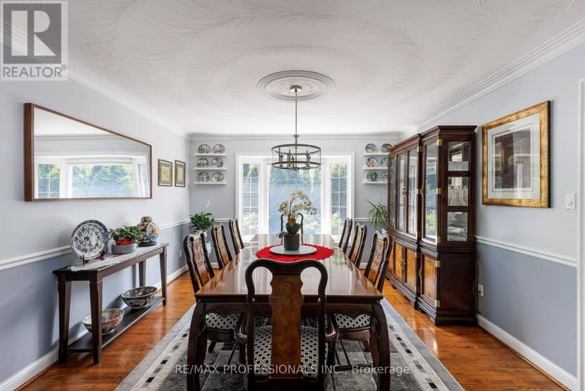 106 Rathburn Road — photo 13 of 40