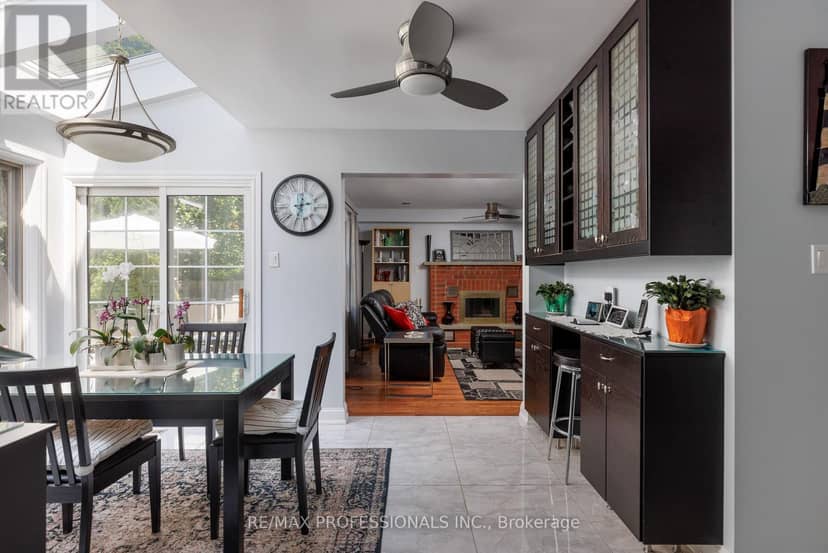 106 Rathburn Road — photo 19 of 40