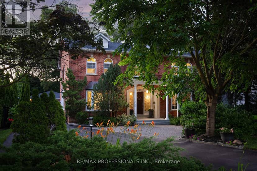 106 Rathburn Road, Toronto, photo 2