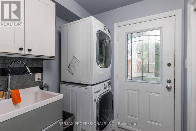 106 Rathburn Road — photo 23 of 40