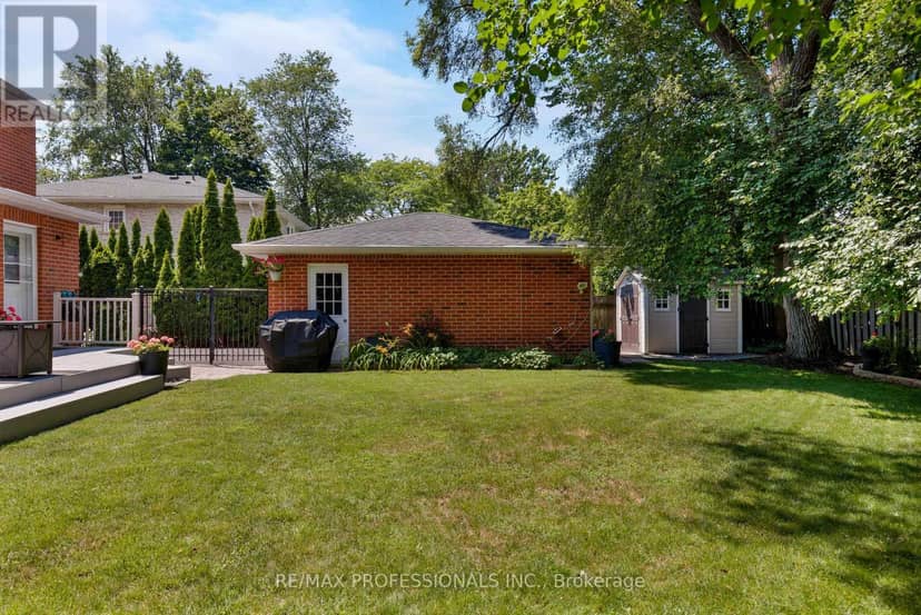 106 Rathburn Road — photo 28 of 40
