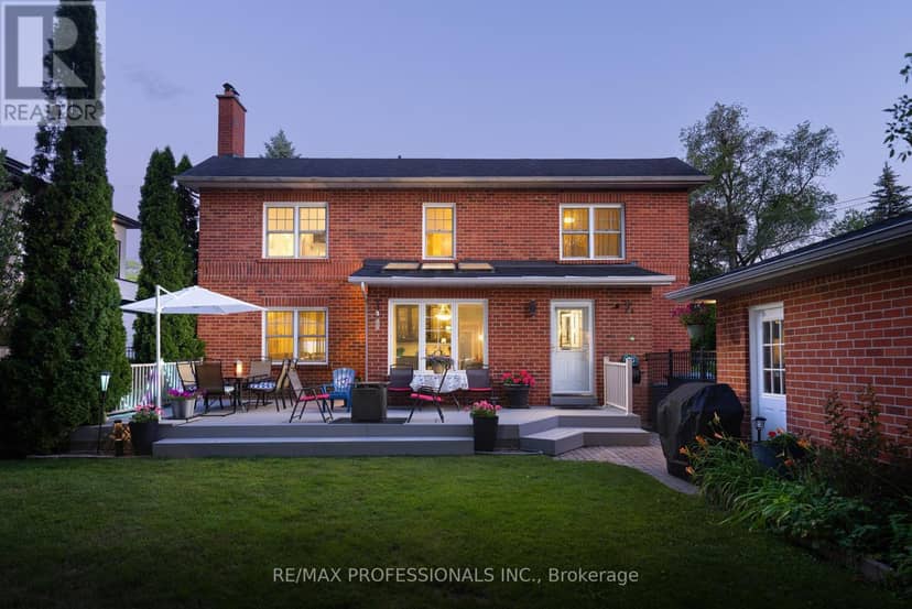 106 Rathburn Road, Toronto, photo 3