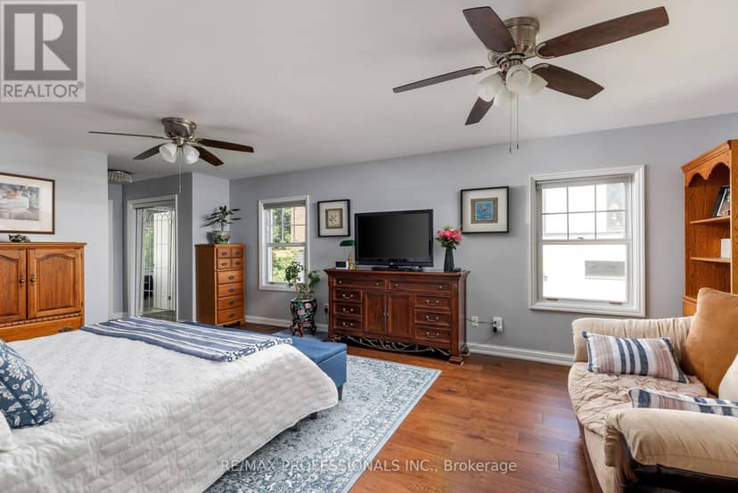 106 Rathburn Road — photo 31 of 40