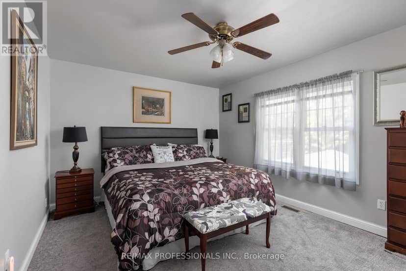 106 Rathburn Road — photo 37 of 40