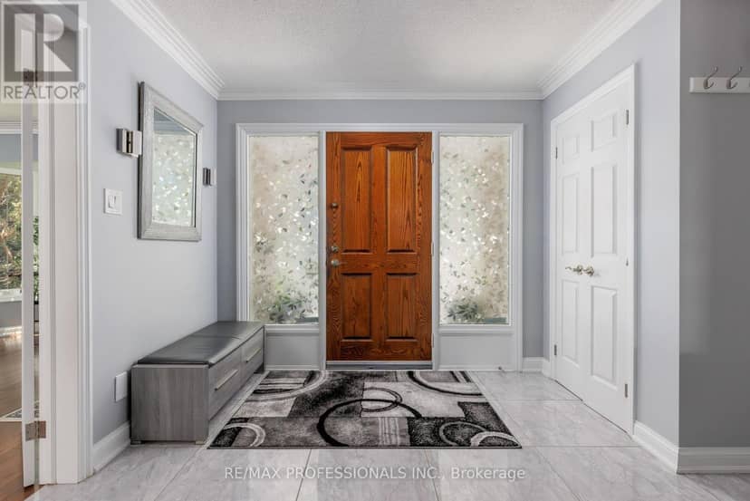 106 Rathburn Road, Toronto, photo 7