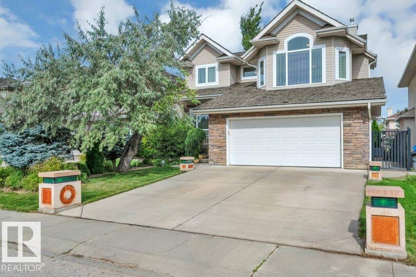 739 Haliburton Cr NW, Edmonton, photo 2