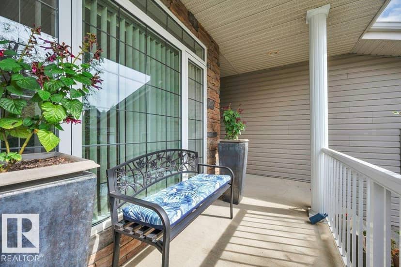 739 Haliburton Cr NW, Edmonton, photo 4