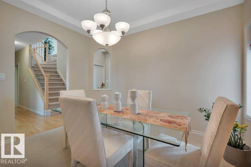 739 Haliburton Cr NW — photo 26 of 40