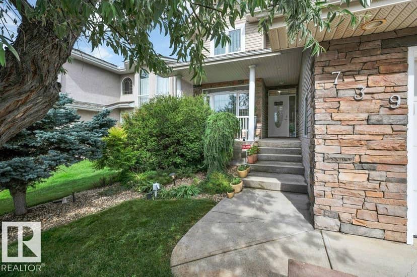 739 Haliburton Cr NW, Edmonton, photo 3