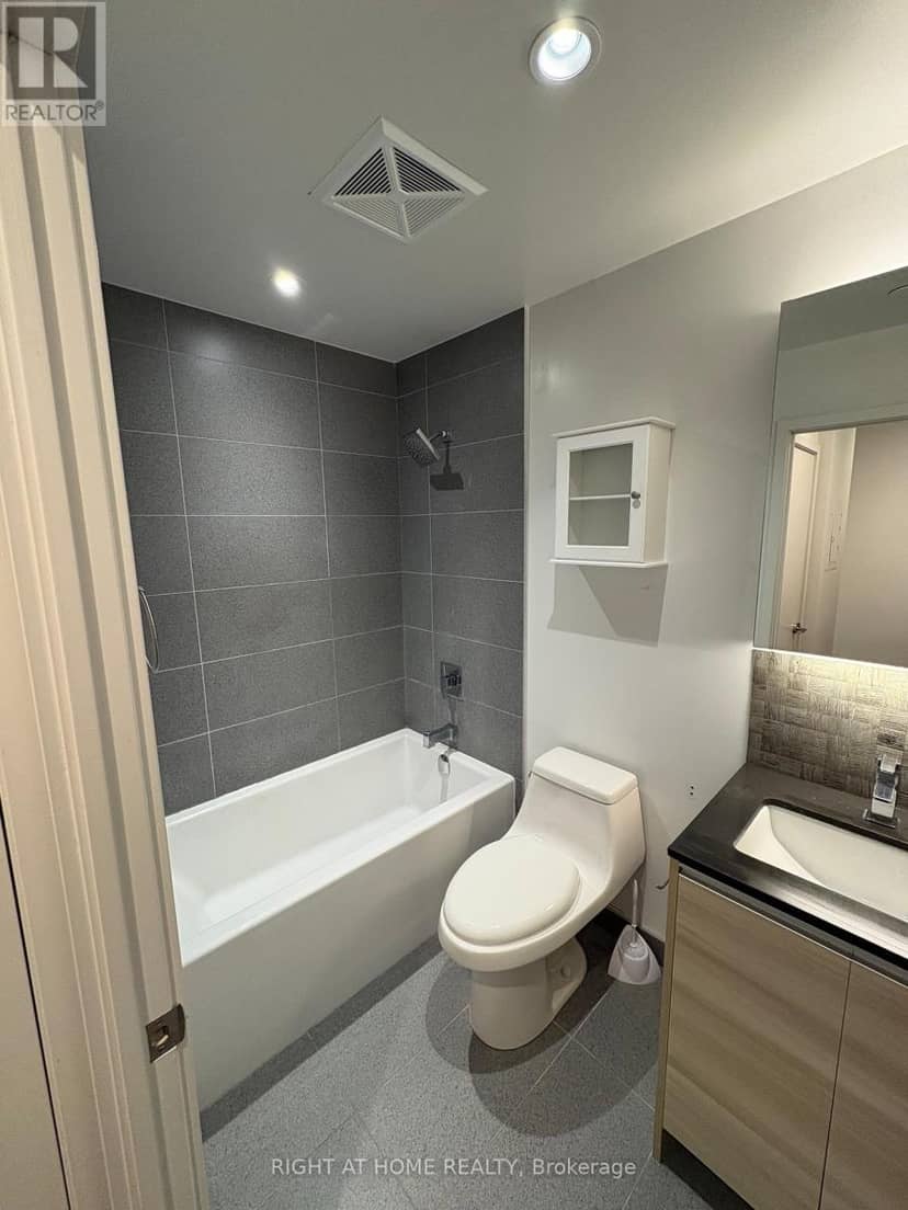 627 - 1190 Dundas Street E — photo 10 of 12