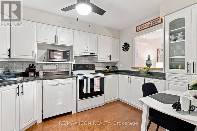 327 - 511 Gainsborough Road — photo 13 of 36
