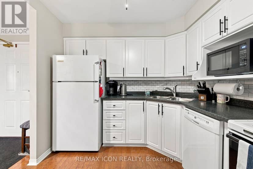 327 - 511 Gainsborough Road — photo 16 of 36