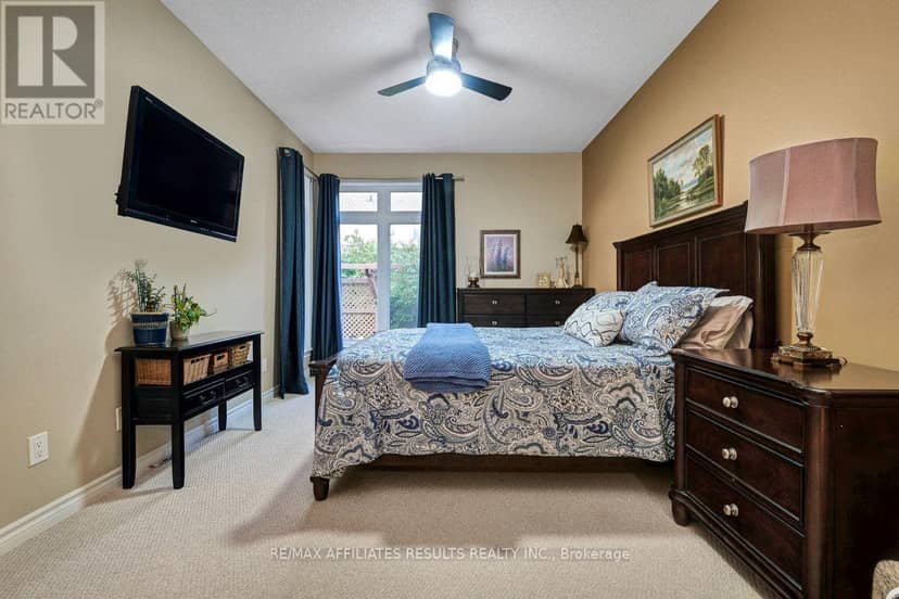 248 Bulrush Crescent — photo 16 of 38
