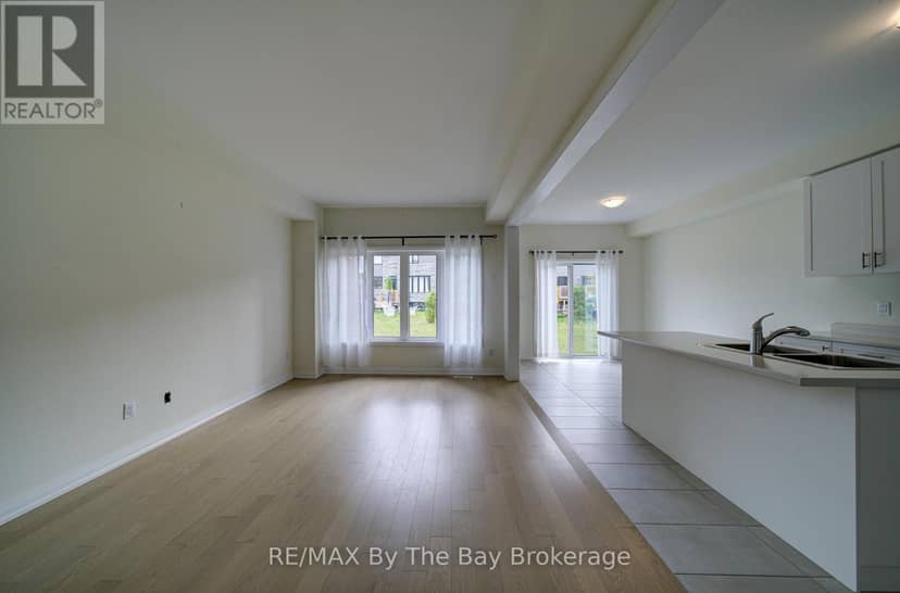 73 Federica Crescent — photo 8 of 40