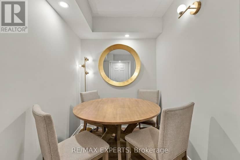 210 - 716 Main Street — photo 13 of 36