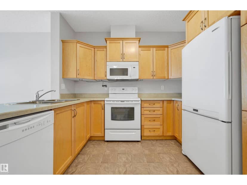 #215 9820 165 ST NW, Edmonton, photo 4