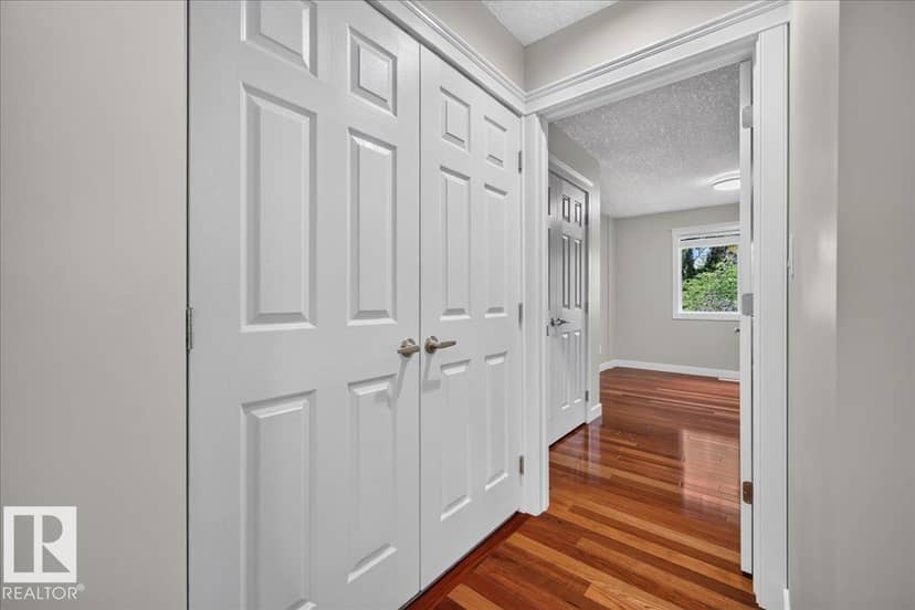 7947 79 AV NW — photo 34 of 40