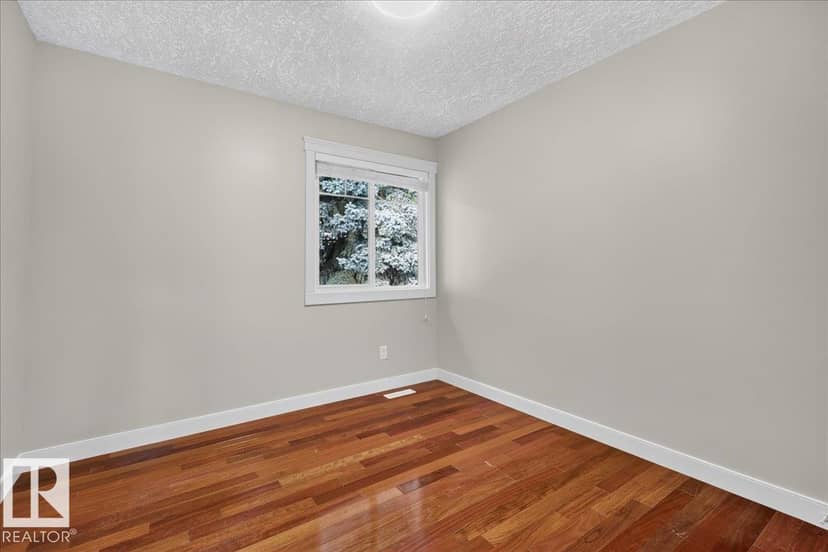 7947 79 AV NW — photo 36 of 40