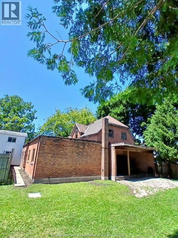 27 & 31 Wade STREET — photo 6 of 35