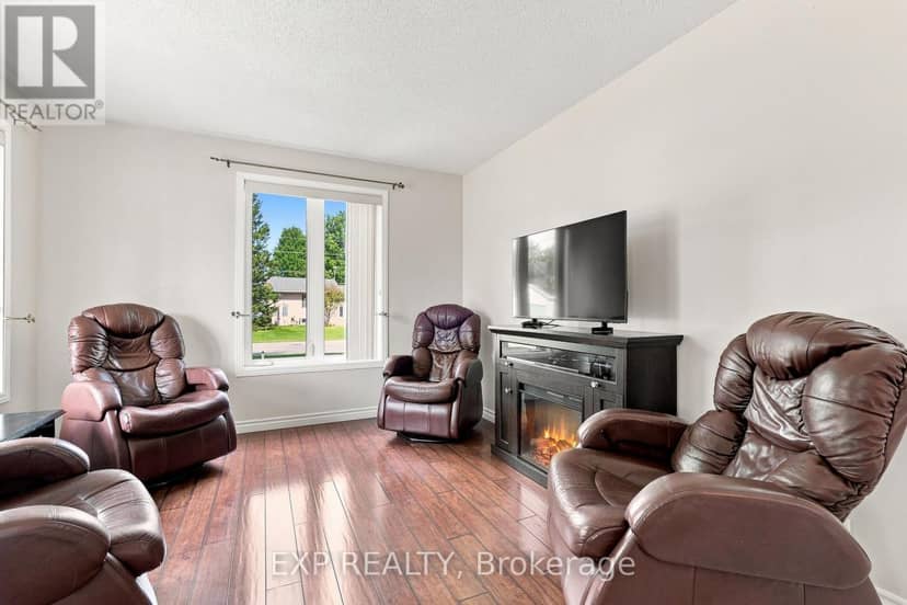 30-42 Albert Street — photo 29 of 40