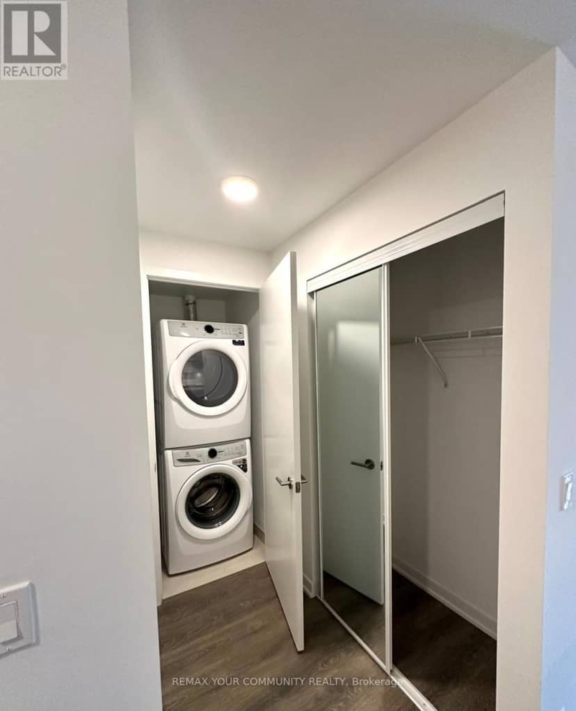 A328 - 7950 Bathurst Street, Vaughan, photo 7