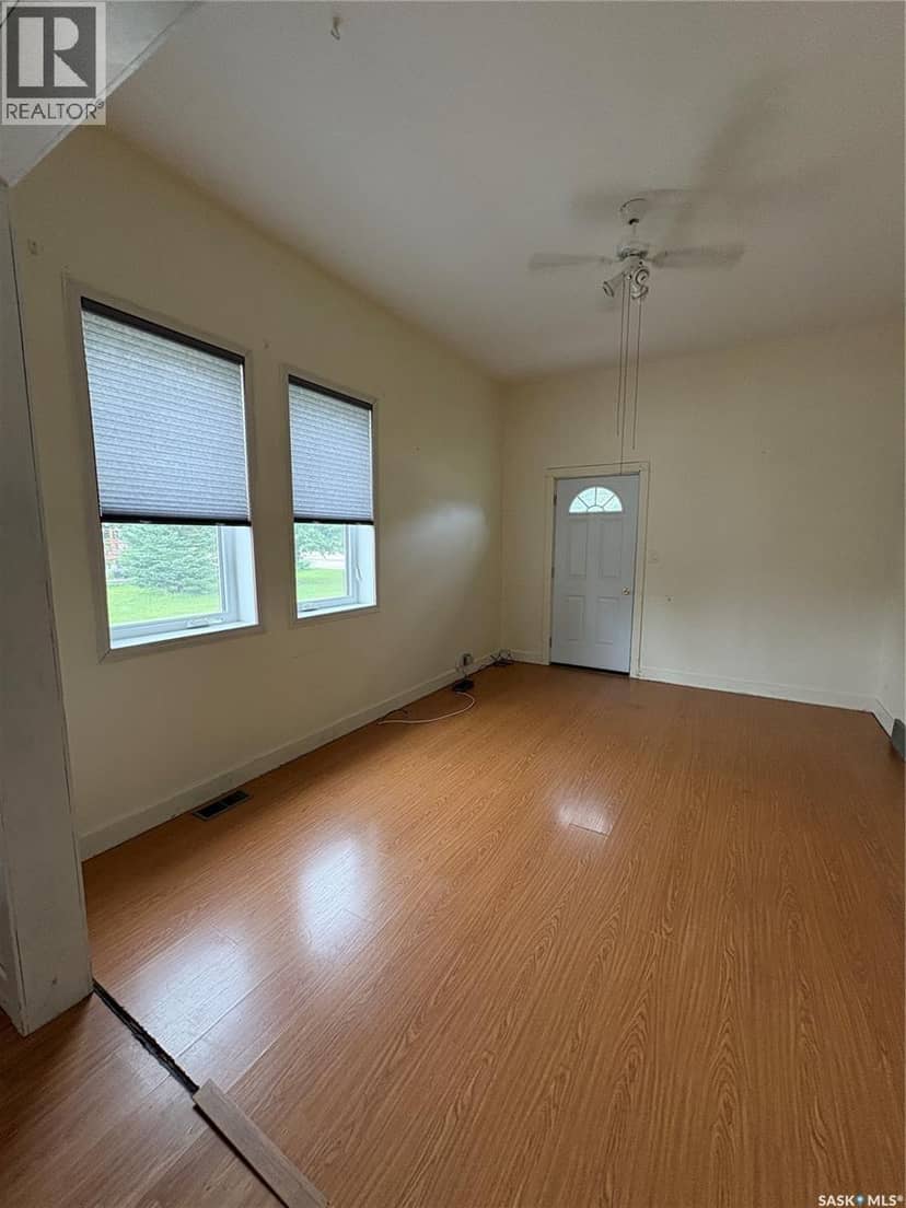 111 4th Avenue W — photo 11 of 22