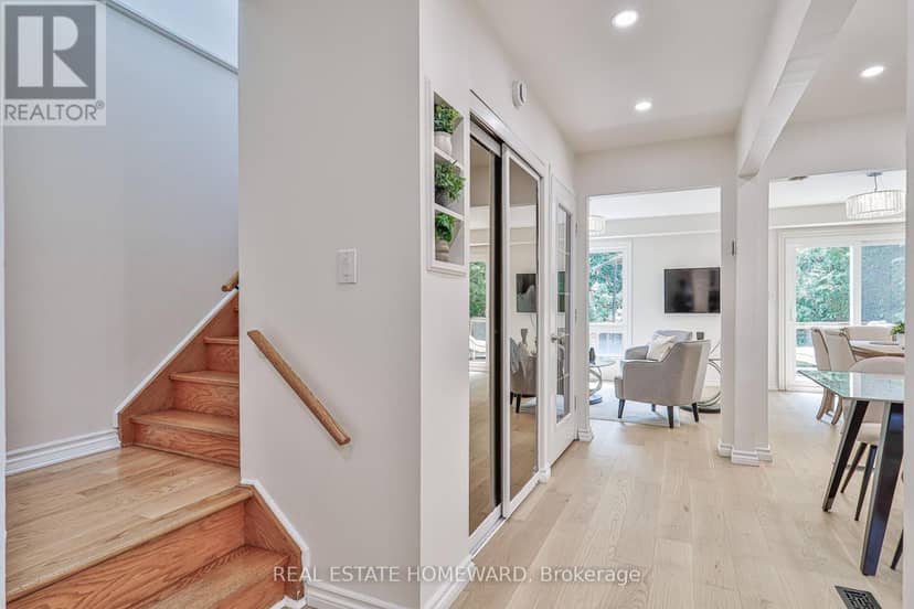 63 Don Head Village Boulevard — photo 4 of 40