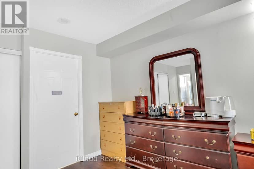 903 - 135 Hillcrest Avenue — photo 28 of 40