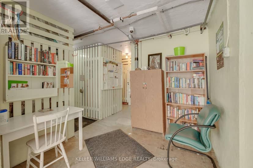 9 - 824 Brant Street — photo 25 of 39