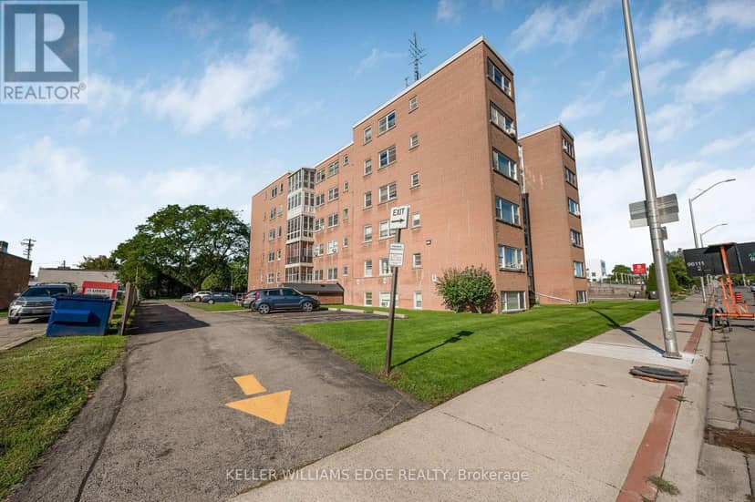 9 - 824 Brant Street — photo 3 of 39